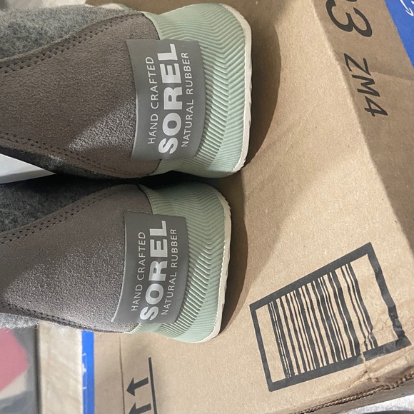 Sorel Women Light Gray Boots - Picture 4 of 5